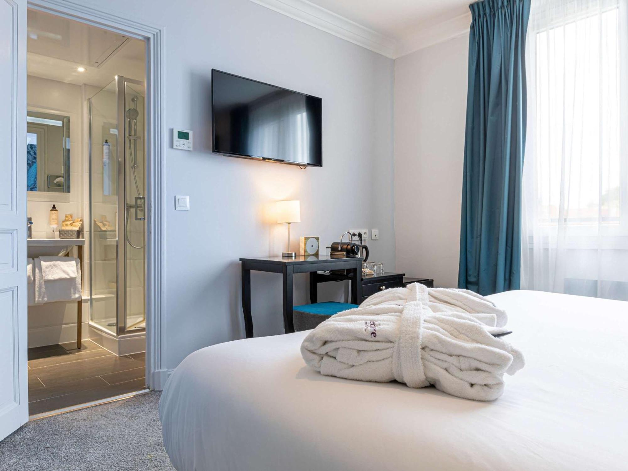 Mercure Paris Saint Cloud Hippodrome Exterior photo