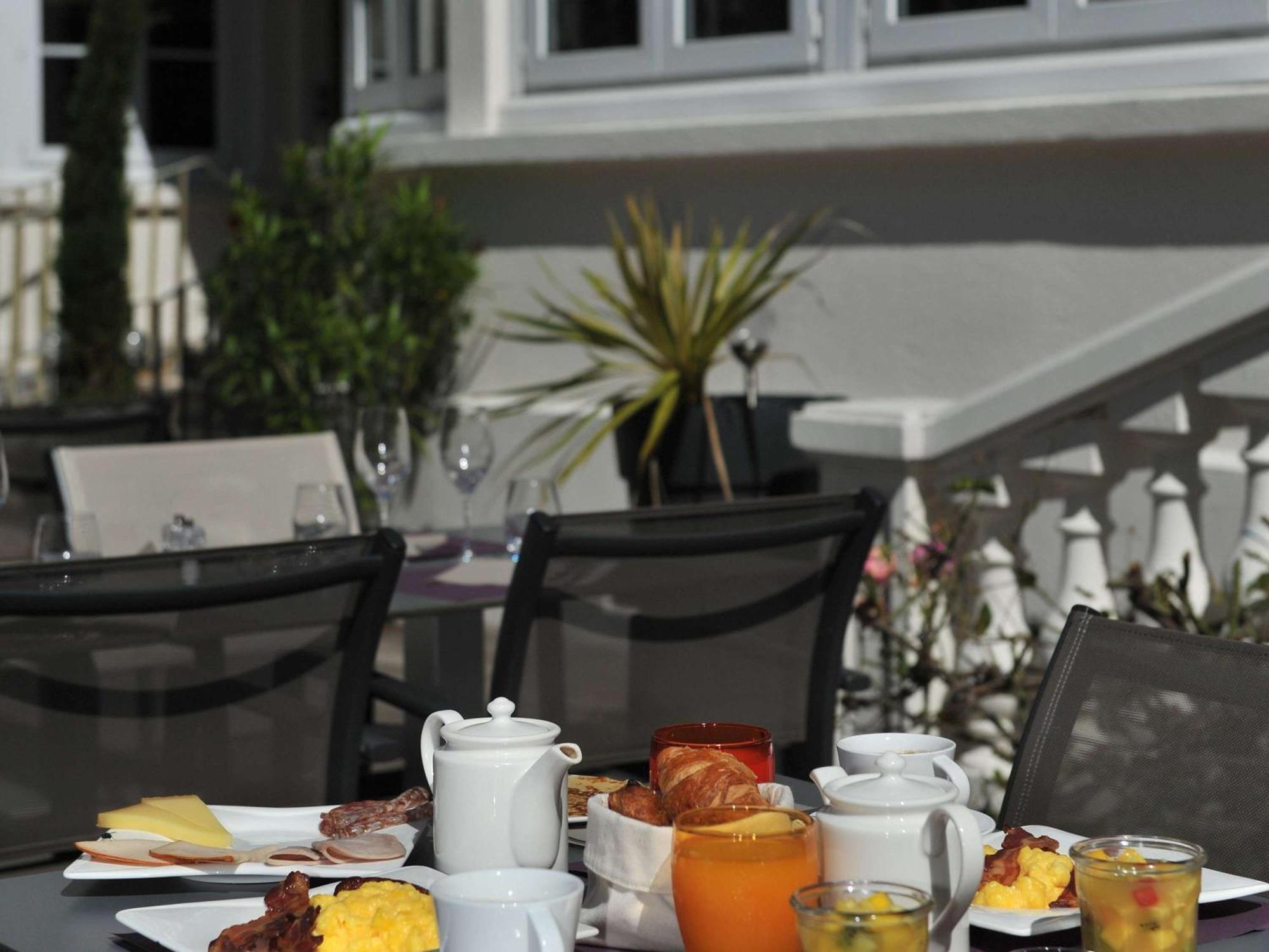 Mercure Paris Saint Cloud Hippodrome Exterior photo